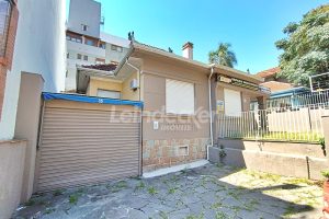 Casa Comercial para alugar com 360m², 5 vagas no bairro Petrópolis em Porto Alegre - Foto 2