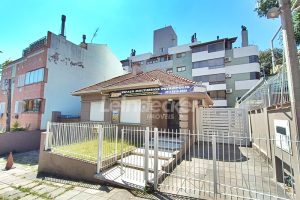 Casa Comercial para alugar com 360m², 5 vagas no bairro Petrópolis em Porto Alegre - Foto 33