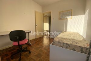 Apartamento para alugar com 50m², 2 dormitórios no bairro Centro em Porto Alegre - Foto 2