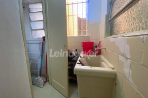 Apartamento para alugar com 50m², 2 dormitórios no bairro Centro em Porto Alegre - Foto 11