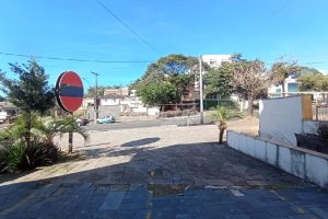 Loja para alugar com 275m², 3 vagas no bairro Vila Jardim em Porto Alegre - Foto 5
