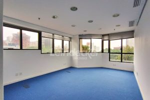 Sala para alugar com 42m², 1 vaga no bairro Três Figueiras em Porto Alegre - Foto 1