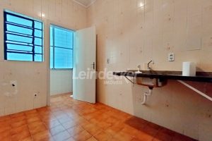 Apartamento para alugar com 70m², 2 dormitórios, 1 vaga no bairro Rio Branco em Porto Alegre - Foto 4