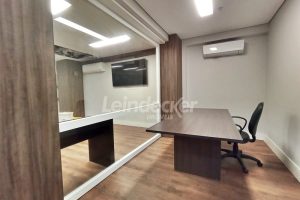 Conjunto para alugar com 190m², 3 vagas no bairro Auxiliadora em Porto Alegre - Foto 10