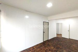 Sala para alugar com 54m² no bairro Centro em Porto Alegre - Foto 6