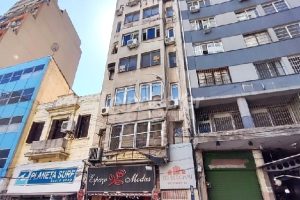 Sala para alugar com 54m² no bairro Centro em Porto Alegre - Foto 12