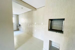 Apartamento para alugar com 72m², 2 dormitórios, 2 vagas no bairro Jardim do Salso em Porto Alegre - Foto 4