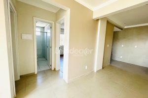 Apartamento para alugar com 72m², 2 dormitórios, 2 vagas no bairro Jardim do Salso em Porto Alegre - Foto 8
