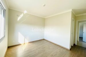 Apartamento para alugar com 72m², 2 dormitórios, 2 vagas no bairro Jardim do Salso em Porto Alegre - Foto 11