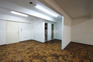 Sala para alugar com 90m² no bairro Centro em Porto Alegre - Foto 3