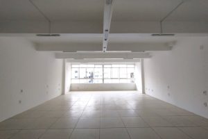 Sala para alugar com 90m² no bairro Centro em Porto Alegre - Foto 3