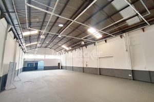 Depósito para alugar com 500m², 3 vagas no bairro Jardim Botânico em Porto Alegre - Foto 2