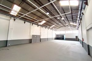 Depósito para alugar com 500m², 3 vagas no bairro Jardim Botânico em Porto Alegre - Foto 3