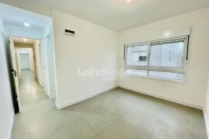 Apartamento para alugar com 68m², 2 dormitórios, 1 vaga no bairro Menino Deus em Porto Alegre - Foto 14