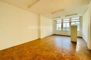 Sala para alugar com 62m² no bairro Centro em Porto Alegre - Foto 7