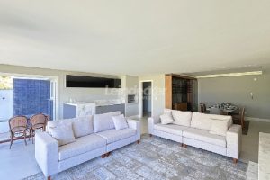 Apartamento para alugar com 316m², 3 dormitórios, 4 vagas no bairro Vila Assunção em Porto Alegre - Foto 7