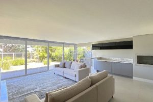 Apartamento para alugar com 316m², 3 dormitórios, 4 vagas no bairro Vila Assunção em Porto Alegre - Foto 8