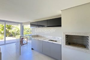 Apartamento para alugar com 316m², 3 dormitórios, 4 vagas no bairro Vila Assunção em Porto Alegre - Foto 12