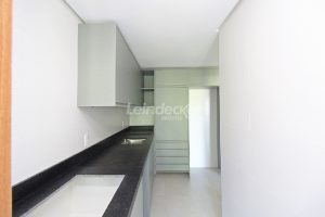 Apartamento para alugar com 316m², 3 dormitórios, 4 vagas no bairro Vila Assunção em Porto Alegre - Foto 30