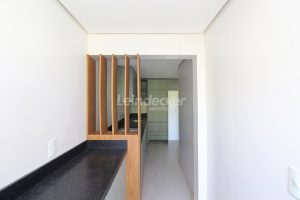 Apartamento para alugar com 316m², 3 dormitórios, 4 vagas no bairro Vila Assunção em Porto Alegre - Foto 33