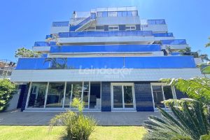 Apartamento para alugar com 316m², 3 dormitórios, 4 vagas no bairro Vila Assunção em Porto Alegre - Foto 40