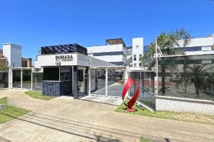 Apartamento para alugar com 316m², 3 dormitórios, 4 vagas no bairro Vila Assunção em Porto Alegre - Foto 45