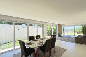 Apartamento para alugar com 316m², 3 dormitórios, 4 vagas no bairro Vila Assunção em Porto Alegre - Foto 1