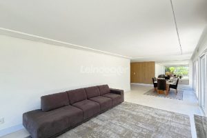 Apartamento para alugar com 316m², 3 dormitórios, 4 vagas no bairro Vila Assunção em Porto Alegre - Foto 7
