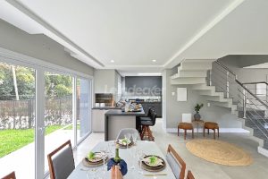 Casa em Condomínio para alugar com 334m², 3 dormitórios, 3 vagas no bairro Pedra Redonda em Porto Alegre - Foto 12