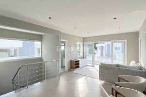 Casa em Condomínio para alugar com 334m², 3 dormitórios, 3 vagas no bairro Pedra Redonda em Porto Alegre - Foto 35