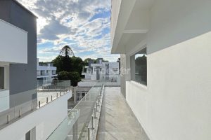 Casa em Condomínio para alugar com 334m², 3 dormitórios, 3 vagas no bairro Pedra Redonda em Porto Alegre - Foto 41