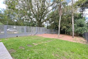 Casa em Condomínio para alugar com 334m², 3 dormitórios, 3 vagas no bairro Pedra Redonda em Porto Alegre - Foto 48