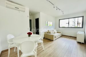 Apartamento para alugar com 70m², 2 dormitórios, 1 vaga no bairro Mont Serrat em Porto Alegre - Foto 2