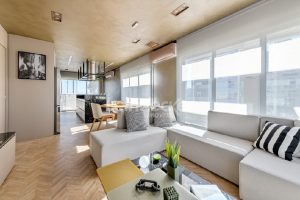 Apartamento para alugar com 70m², 2 dormitórios, 1 vaga no bairro Mont Serrat em Porto Alegre - Foto 23