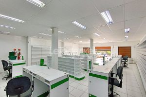 Loja para alugar com 345m², 4 vagas no bairro Partenon em Porto Alegre - Foto 4