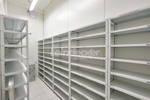 Loja para alugar com 345m², 4 vagas no bairro Partenon em Porto Alegre - Foto 8