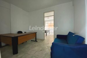 Sala para alugar com 28m² no bairro Centro em Porto Alegre - Foto 2