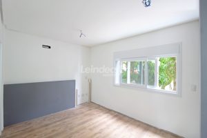 Casa em Condomínio para alugar com 334m², 3 dormitórios, 3 vagas no bairro Pedra Redonda em Porto Alegre - Foto 19