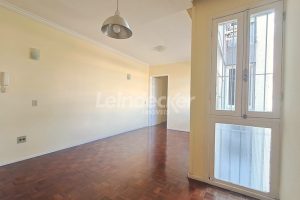 Apartamento para alugar com 67m², 2 dormitórios no bairro Santana em Porto Alegre - Foto 2