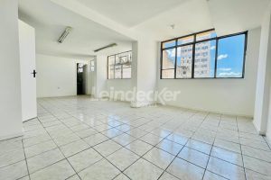 Sala para alugar com 150m² no bairro Centro em Porto Alegre - Foto 18