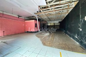 Depósito para alugar com 320m², 2 vagas no bairro Passo d'Areia em Porto Alegre - Foto 4