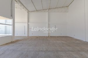 Loja para alugar com 300m², 10 vagas no bairro São Geraldo em Porto Alegre - Foto 22