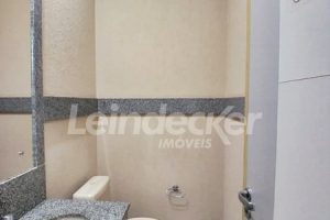 Sala para alugar com 170m², 4 vagas no bairro Navegantes em Porto Alegre - Foto 8