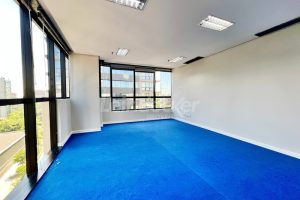 Sala para alugar com 52m², 1 vaga no bairro Três Figueiras em Porto Alegre - Foto 4