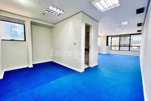 Sala para alugar com 52m², 1 vaga no bairro Três Figueiras em Porto Alegre - Foto 5