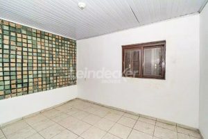 Casa Comercial para alugar com 180m², 4 dormitórios, 2 vagas no bairro Camaqua em Porto Alegre - Foto 5
