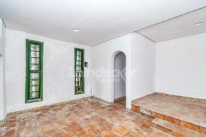 Casa Comercial para alugar com 180m², 4 dormitórios, 2 vagas no bairro Camaqua em Porto Alegre - Foto 14