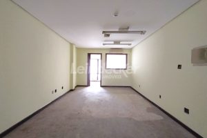 Sala para alugar com 96m², 2 vagas no bairro Centro em Porto Alegre - Foto 4