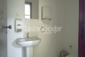 Sala para alugar com 96m², 2 vagas no bairro Centro em Porto Alegre - Foto 10
