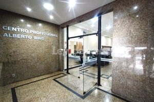 Sala para alugar com 96m², 2 vagas no bairro Centro em Porto Alegre - Foto 12